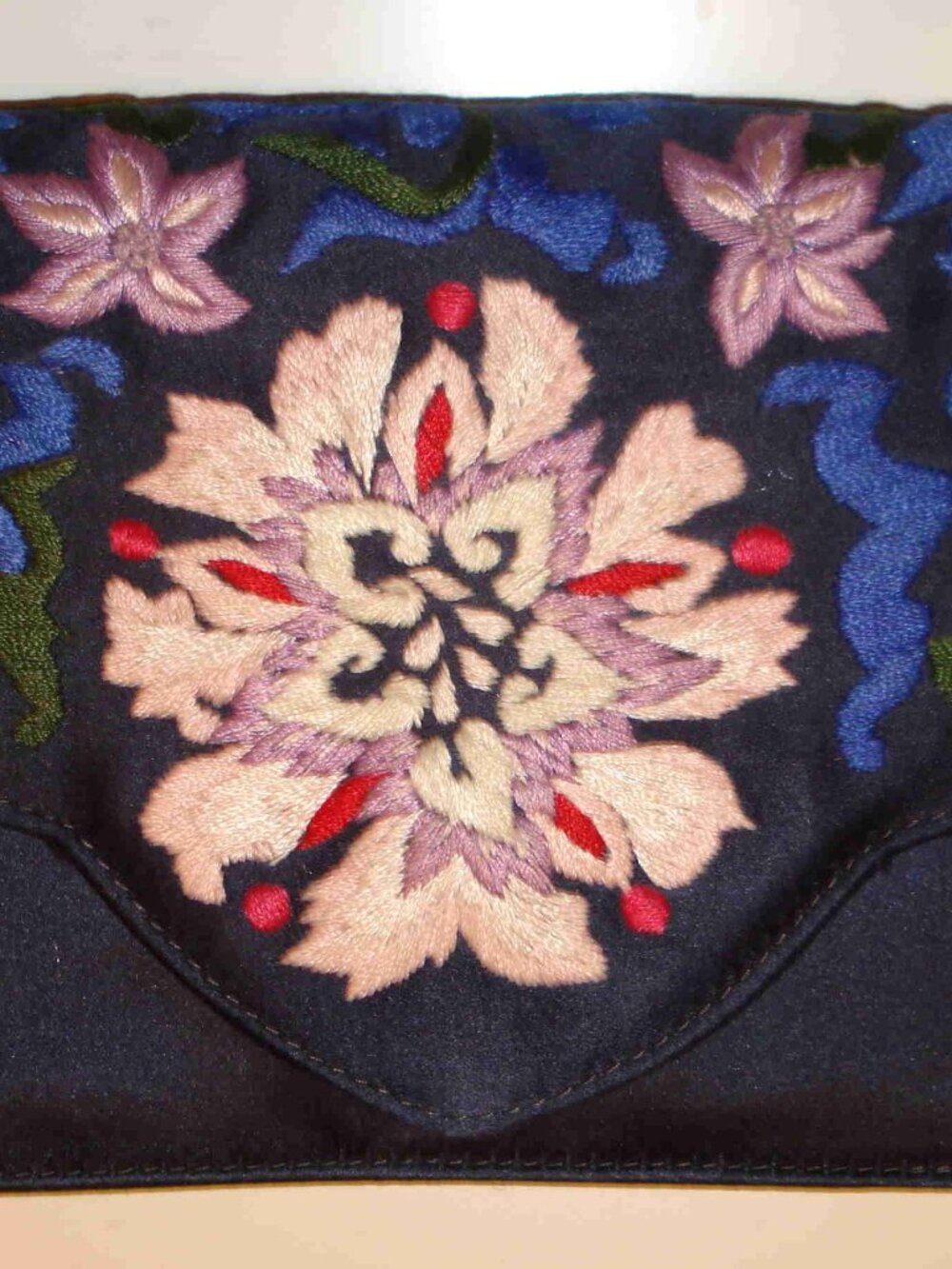 NWT $815 SFA O'Dea Dark Blue Silk Embroidered BOHO Evening Bag Clutch Baguette